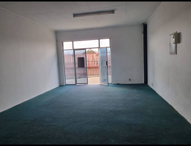 50M² RETAIL TO LET IN WHITE RIVER CENTRAL